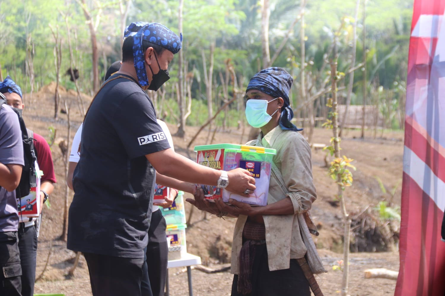 Kapolda Banten Ajak Danrem 064/MY Dan Petinggi Banten Tanam Pohon Dan Baksos Di Kampung Baduy