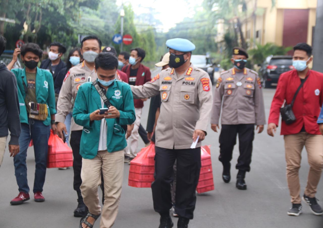 Polda Banten Amankan Unras Dan Fasilitasi Bus Bagi Mahasiswa