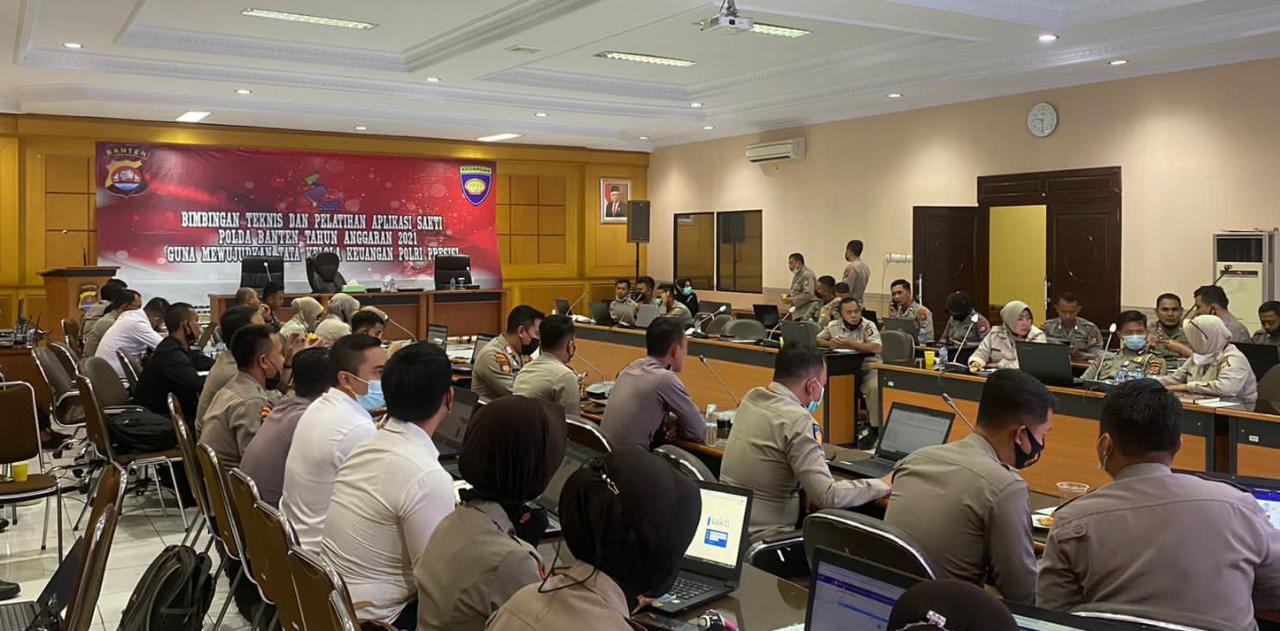 Kabidkeu Polda Banten Beri Pesan Kepada Operator Saat Bimbingan Teknis Dan Pelatihan SAKTI Hari kedua Tahun 2022