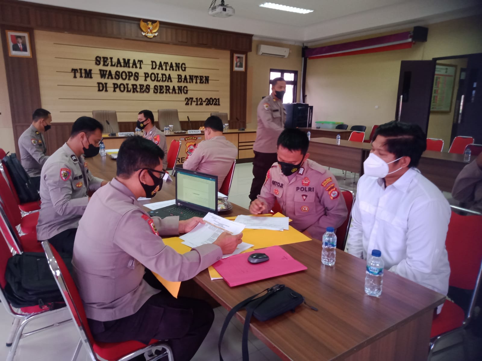 Itwasda Polda Banten Laksanakan Pengecekan Pos Pam Ops Lilin Maung