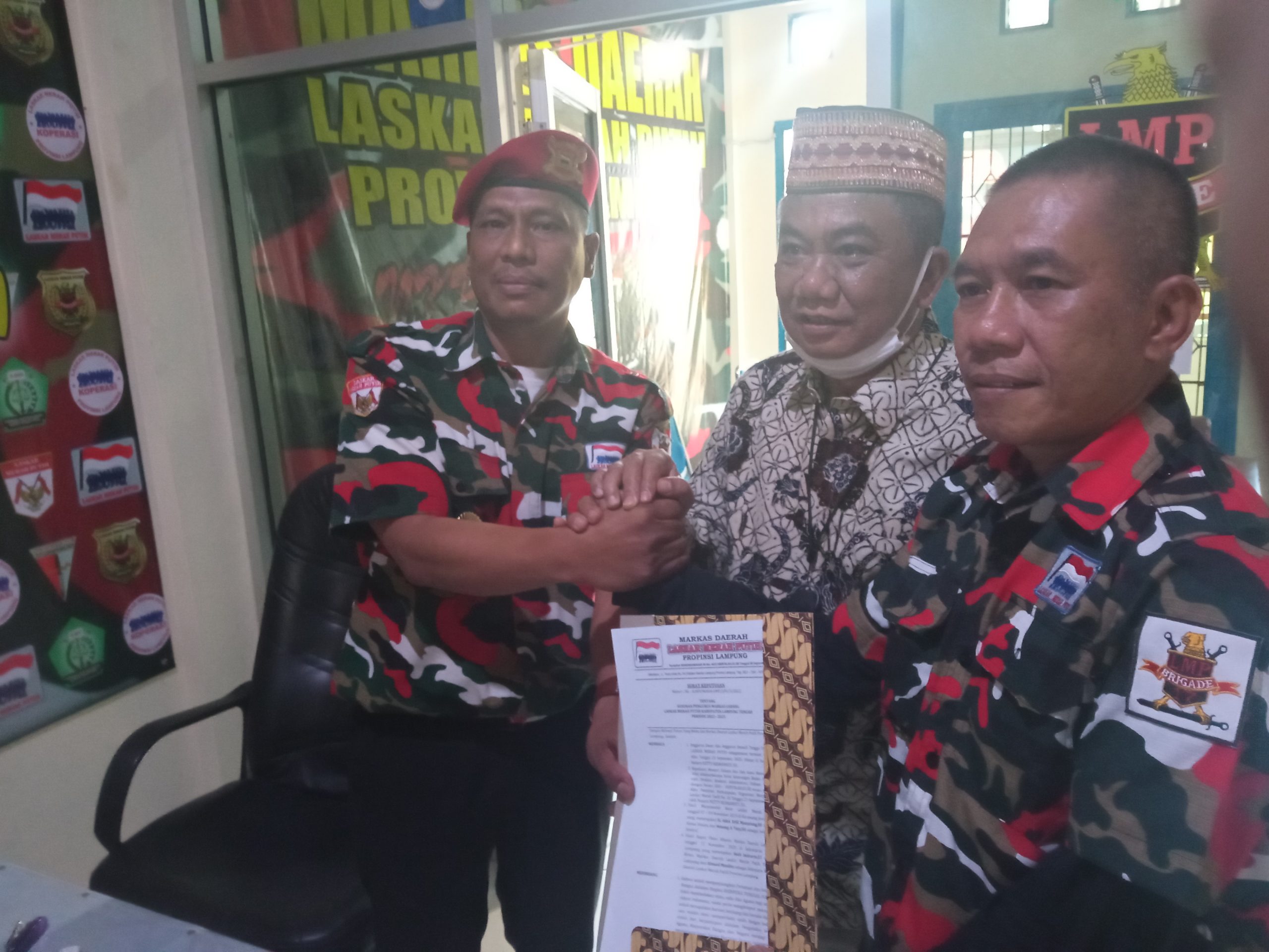 Macab LMP Lampung Tengah Resmi Menerima SK Dari Ketua LMP Provinsi Lampung