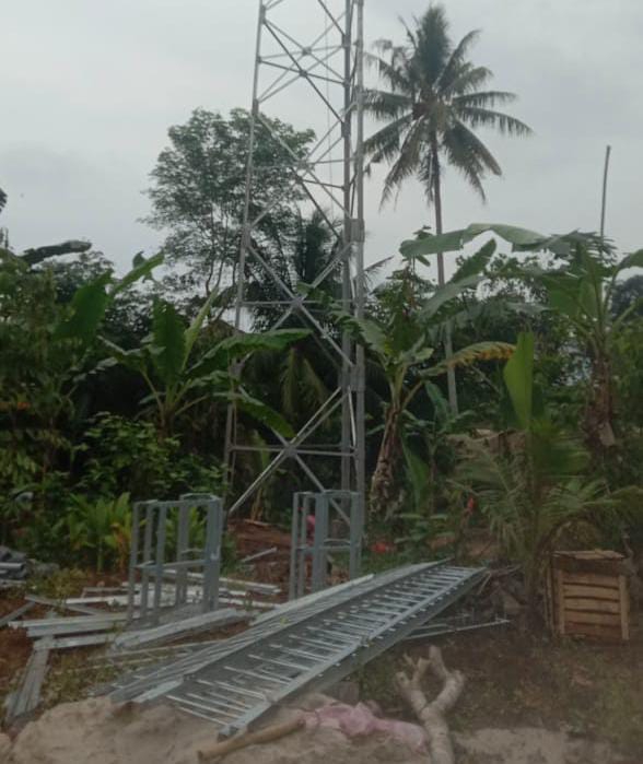 Pembangunan Tower BTS Di Desa  Cipadang  Dusun Cidadi Diduga Belum Miliki Izin