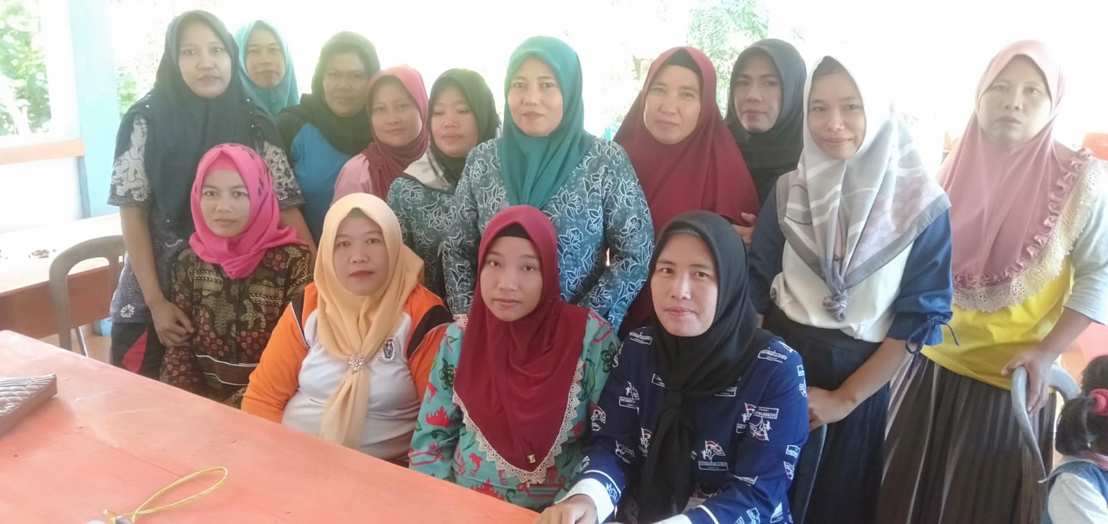 Kader PKK Dan Posyandu Pekon Paku Gelar Acara  Meeting Zoom Dengan Dinas Kesehatan Kabupaten Tanggamus