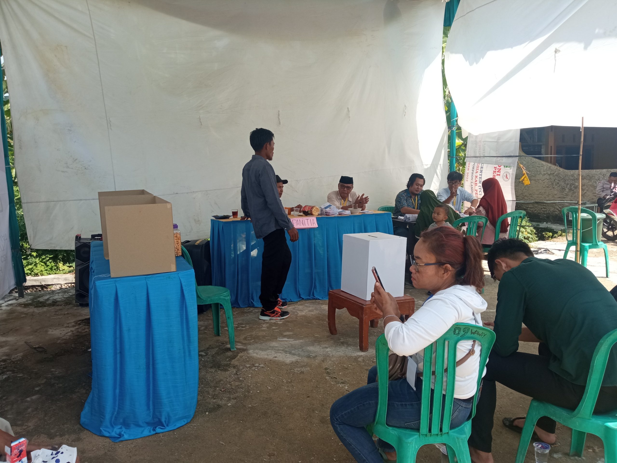 Edy Susanto Berhasil Mengalahkan 4 Kandidat Calon  Kades Lempasing