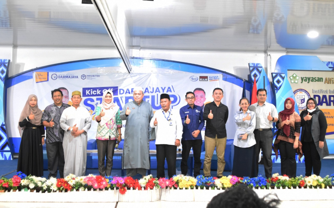 Rektor IIB Darmajaya Buka KickOff DSC 2023