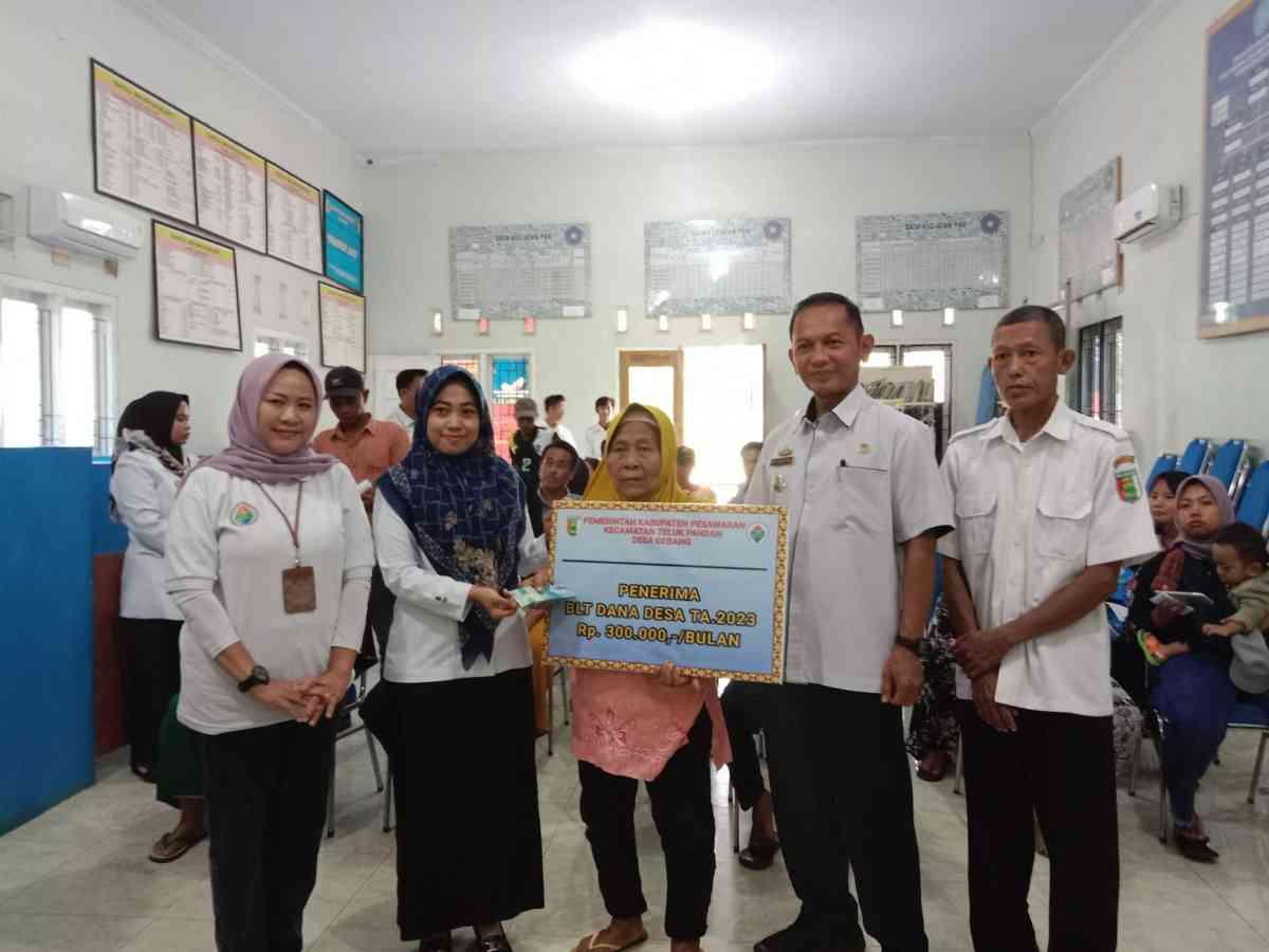 Desa Gebang Bagikan BLT-DD Tahap 2 Kepada 43 KPM