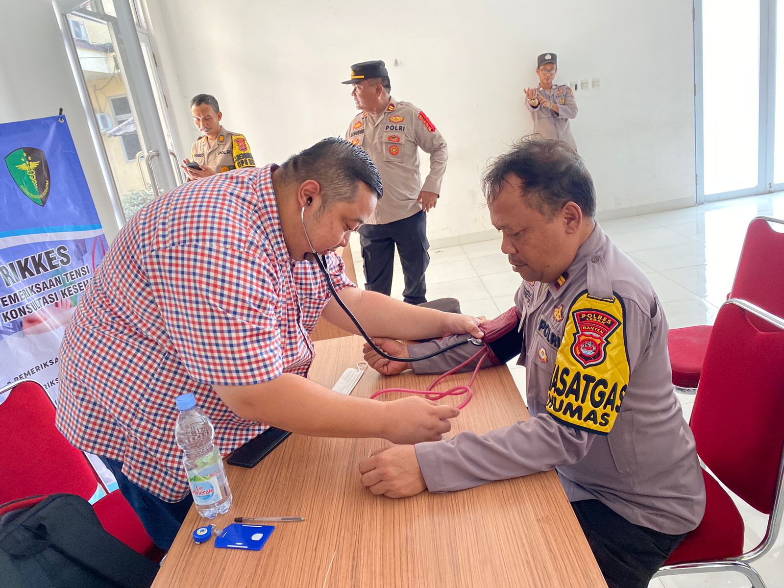 Pastikan Sehat, Polres Lebak Lakukan Pengecekan Kesehatan Personel