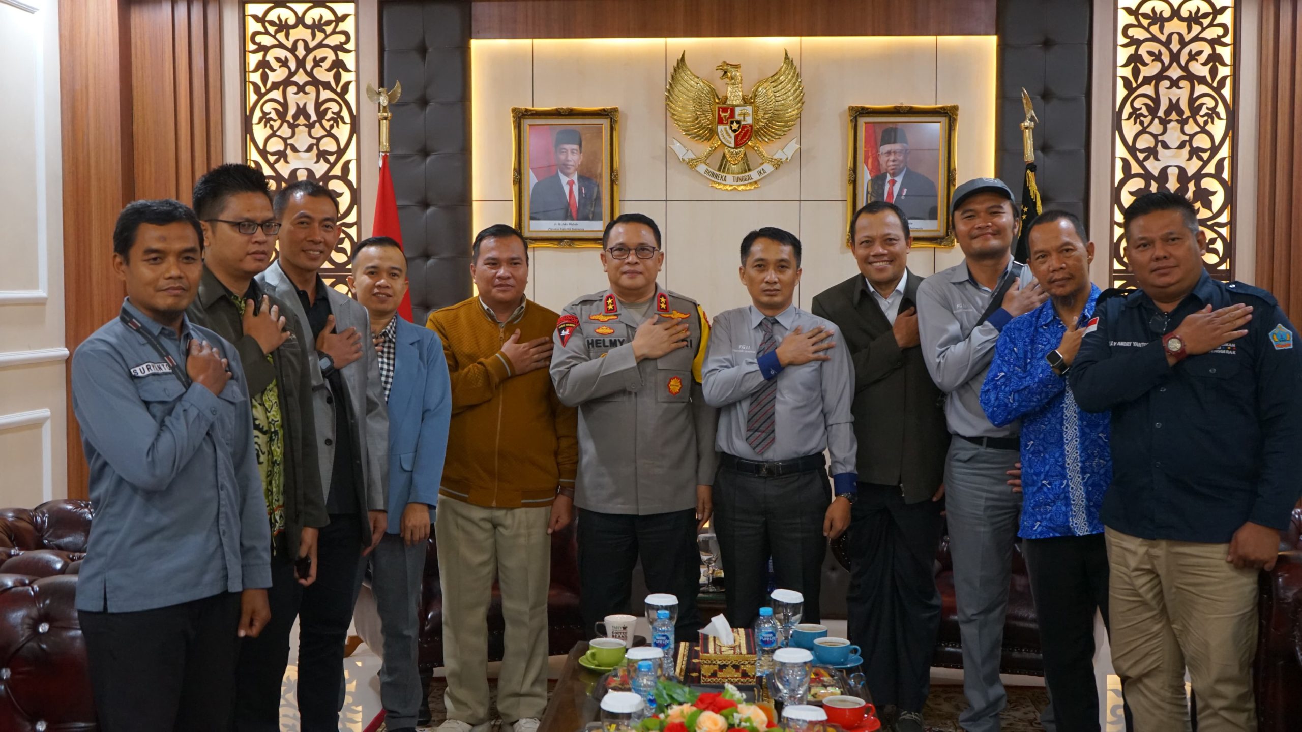 DPD FGII Lampung Beri Penghargaan Kapolda Lampung Atas Kepeduliannya Terhadap Dunia Pendidikan