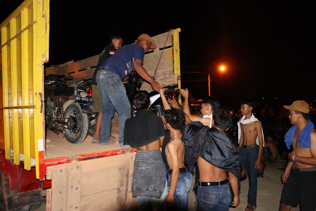 Razia Balap Liar Di Pringsewu, Puluhan Pemuda Dan Kendaraan Diamankan Polisi