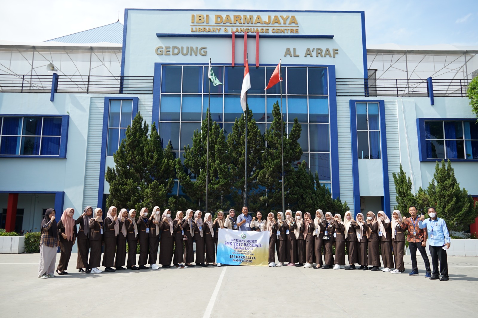 Puluhan Siswa MA Nurul Iman Sekincau Diminta Ikuti Jejak Sukses Alumninya di Darmajaya
