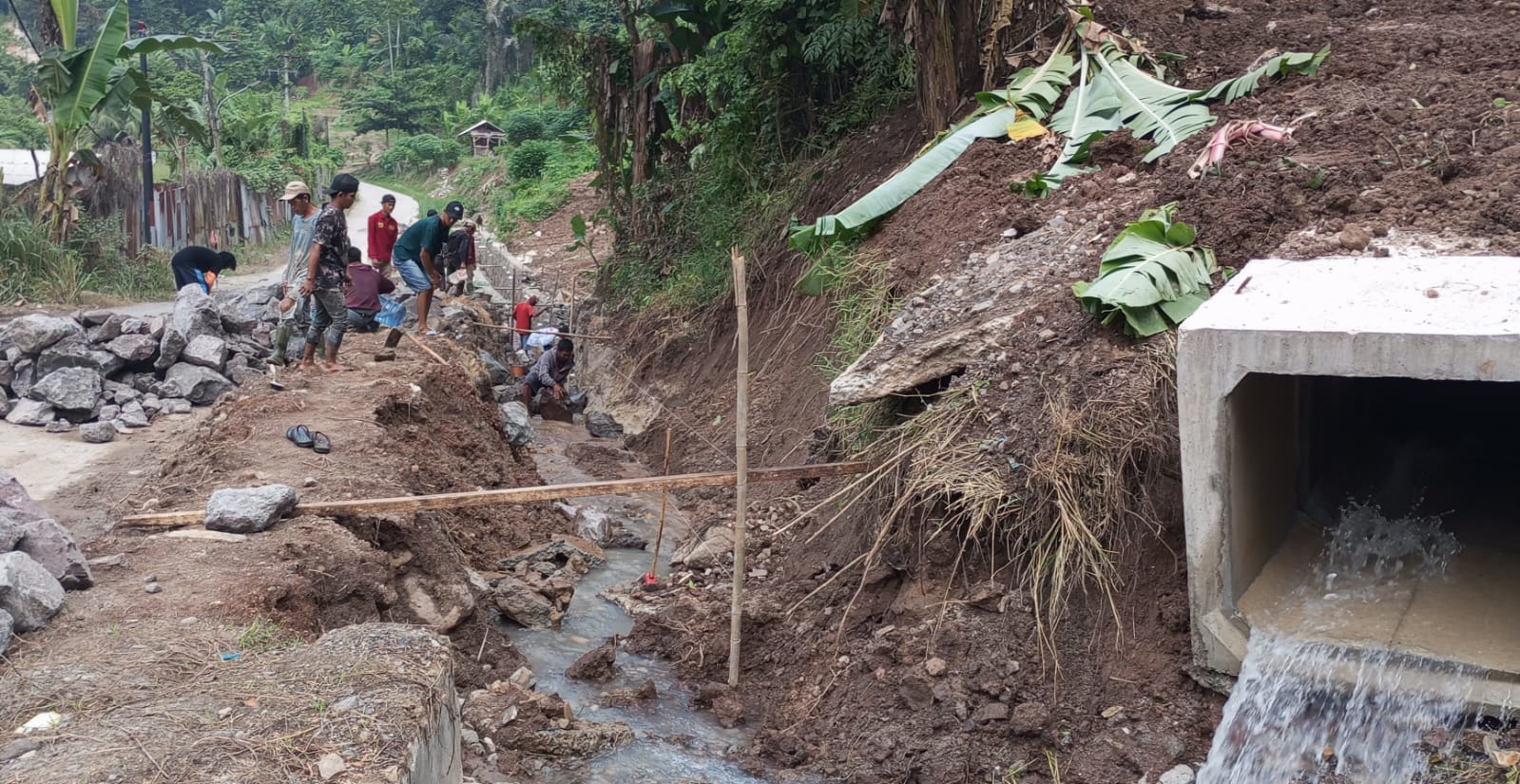 Pemkot Bandar Lampung Lakukan Tindakan Penangan Banjir Air Bah TPA Bakung.