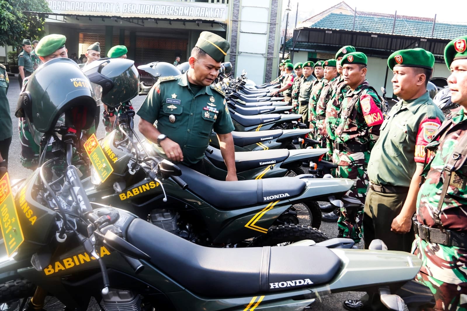 Kodim 0410/KBL Seragamkan Tampilan Kendaraan Dinas SPM Babinsa Dan Provost