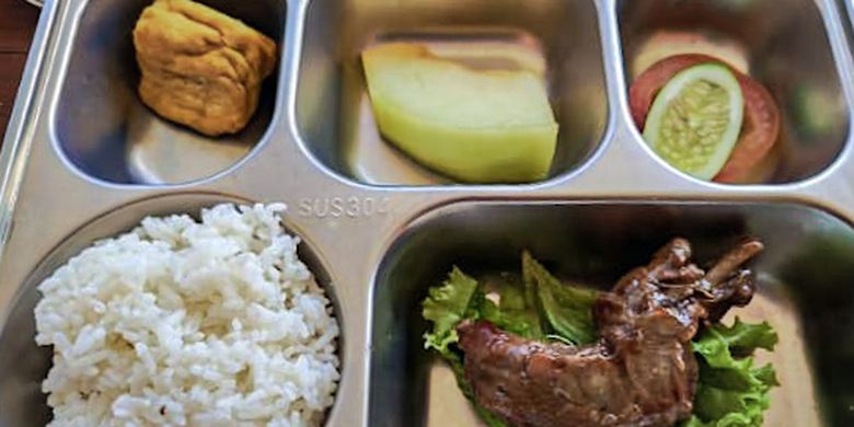Indonesia’s Free Meal Program Hit by Poisoning, Secrecy Row