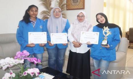 Mahasiswa Unpatti Raih Juara III Debat Nasional Bidang Peternakan