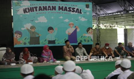 Rayakan Hari Guru ke-108, Majelis SQA Gelar Baksos Khitanan Massal dan Doa Bersama