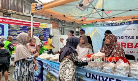Semangat Ramadhan, UBSI Kampus Fatmawati Tebar Berkah Bagi Warga dan Pejuang Nafkah