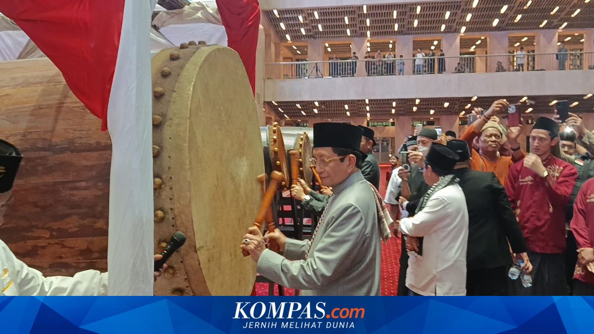 Menag Nasaruddin Umar Ikut Menabuh Beduk Saat Takbiran di Masjid Istiqlal