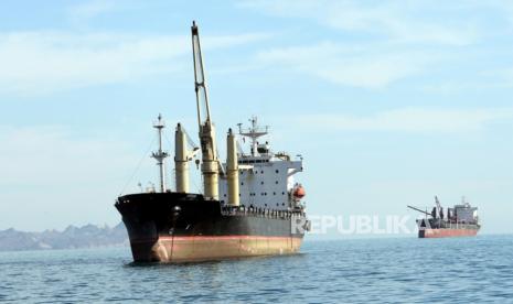 Dampak Blokade Selat Hormuz, Pupuk Langka hingga Mesin MRI Terancam Berhenti
