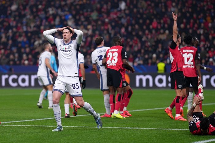 Bastoni Ditawar Nyaris Setriliun oleh Barcelona, Petinggi Inter Milan Cuma Bisa Ketawa