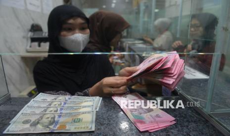 Cadangan Devisa RI Terus Alami Tren Penurunan, per April Sebesar 146,2 Miliar Dolar AS
