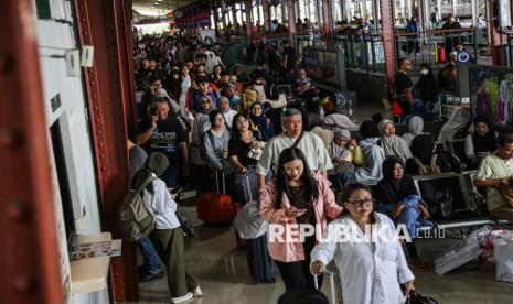 Libur Panjang, Penumpang KA di Stasiun Semarang Tawang Naik 48 Persen