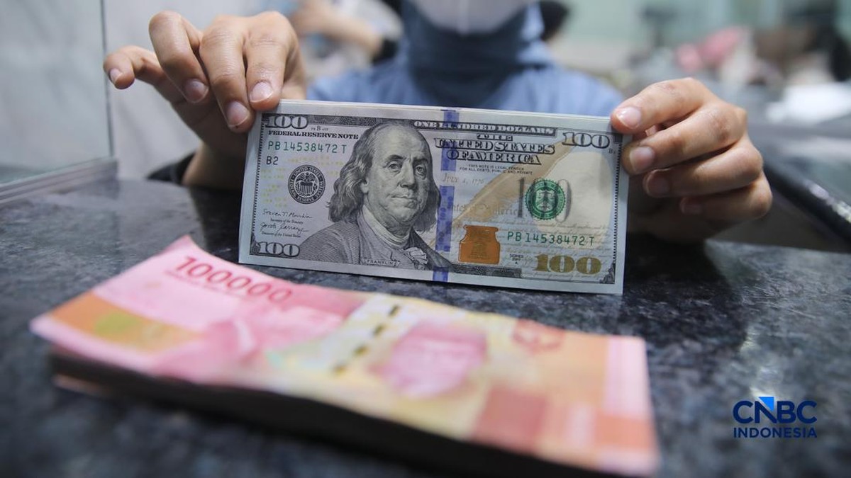 Dividen sampai Musim Haji Alasan Dolar AS Capai Rp17.630