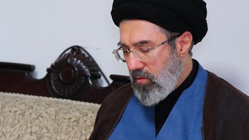 Mojtaba Khamenei Bersikeras Larang Uranium Iran Dibawa ke Luar Negeri