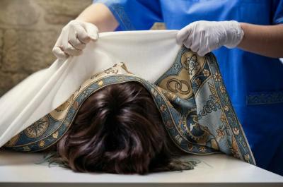 Tragis! Istri Dokter Tewas Bersimbah Darah di Kamarnya