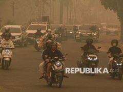 Lima Dampak Asap Karhutla bagi Kesehatan dan Cara Mengurangi Risikonya